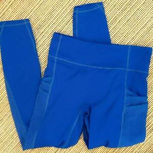 Fabletics Trinity Mid-Rise Pocket 7/8 Legging